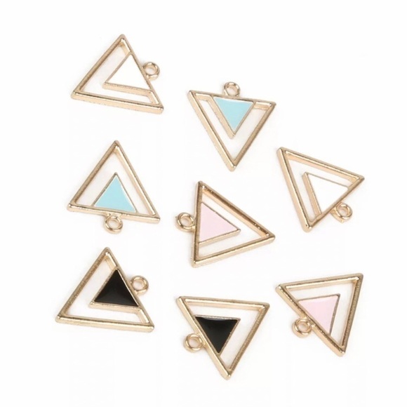 🔴 5 for $10 ONE Pink Gold Triangle Shaped Pendant Zinc Alloy Enamel - Picture 6 of 8